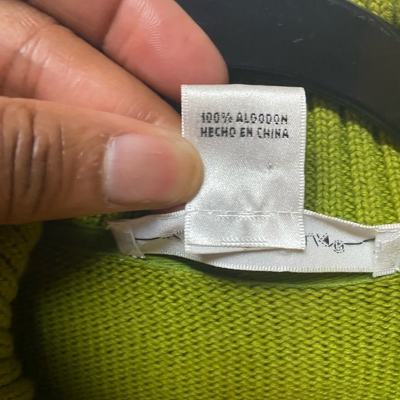 August Silk Sweater Size M Green Pull Over Turtleneck Buttons - Picture 4 of 8